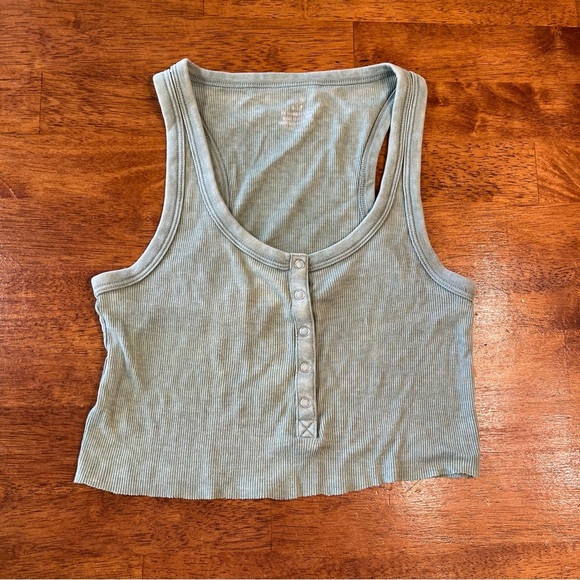 American Eagle Aerie cutoff olive color ribbed tank top size small - Picture 3 of 8